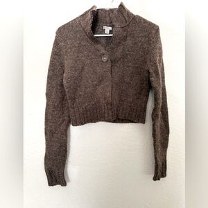 American Eagle cropped one button sweater size L
